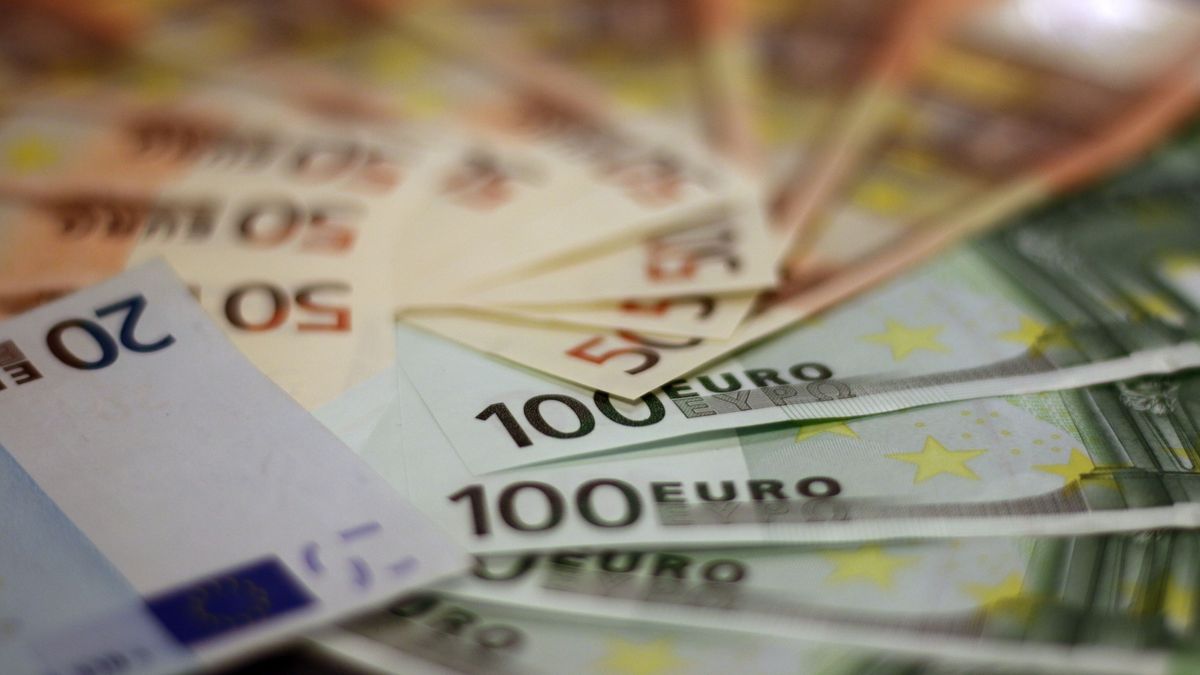 Euros Euros