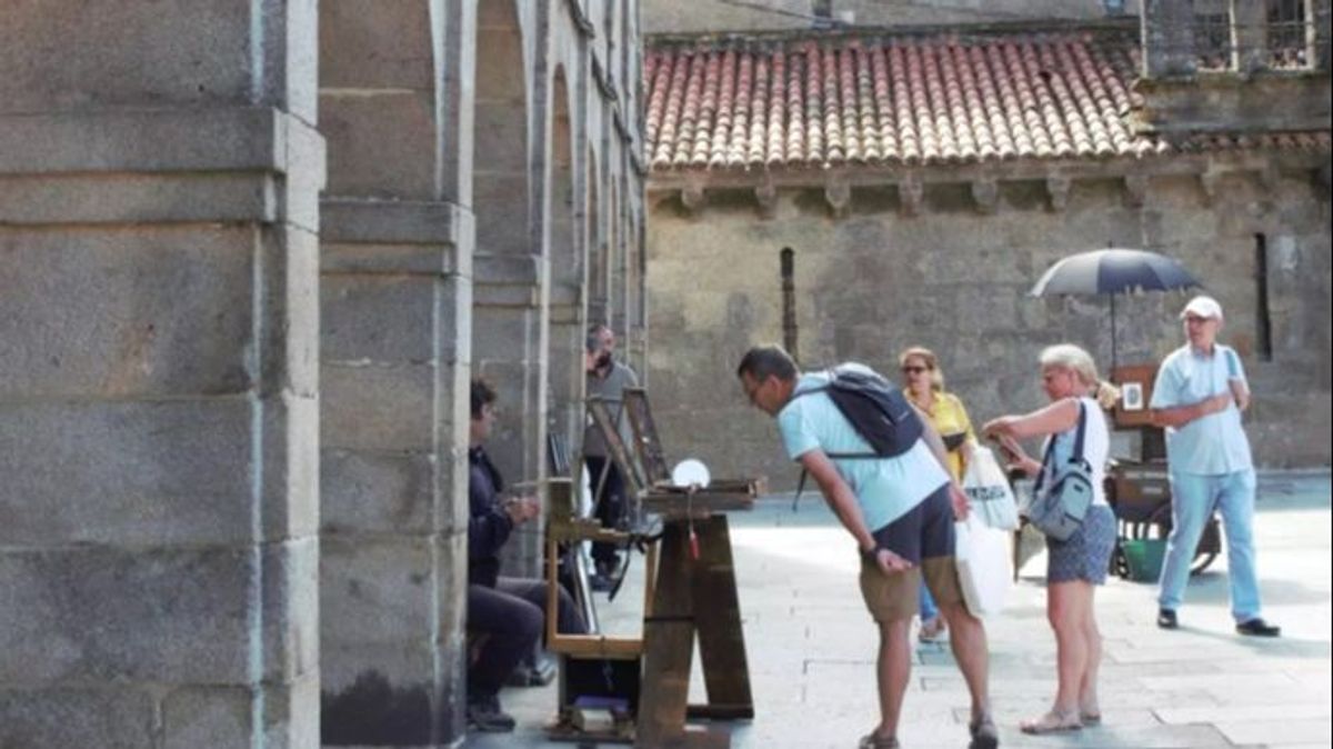 Imagen de archivo de turistas en Santiago de Compostela Imagen de archivo de turistas en Santiago de Compostela