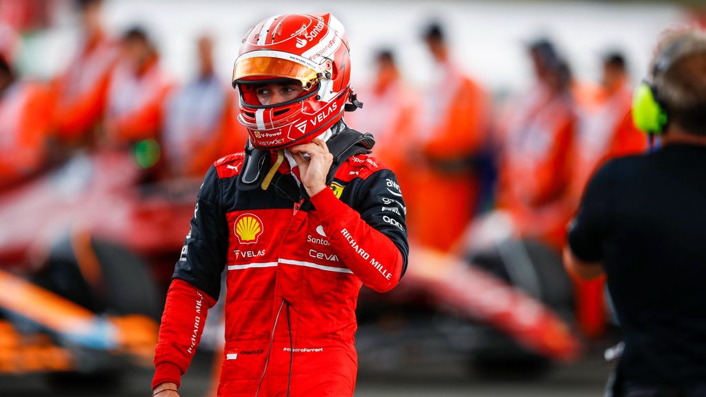 Charles Leclerc, descontento con la estrategia de Ferrari en Silverstone: "Es frustrante, quiero hablarlo"
