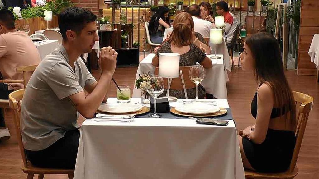 Daniel y Mireia en 'First Dates'