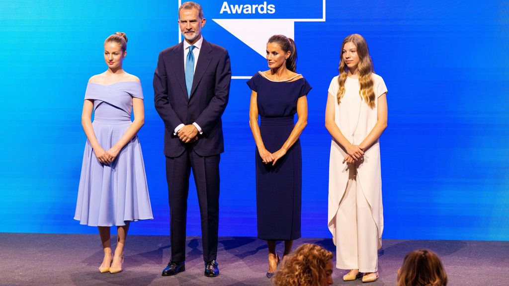 Los reyes de España y sus hijas, en los premios Princesa de Girona 2022