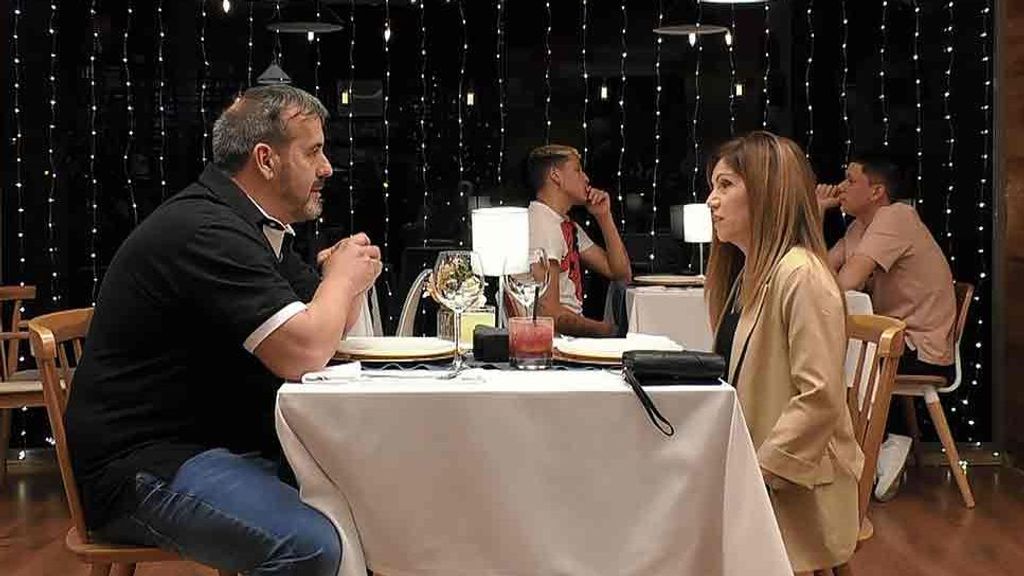 Pepe y Nati durante su cita en 'First Dates'