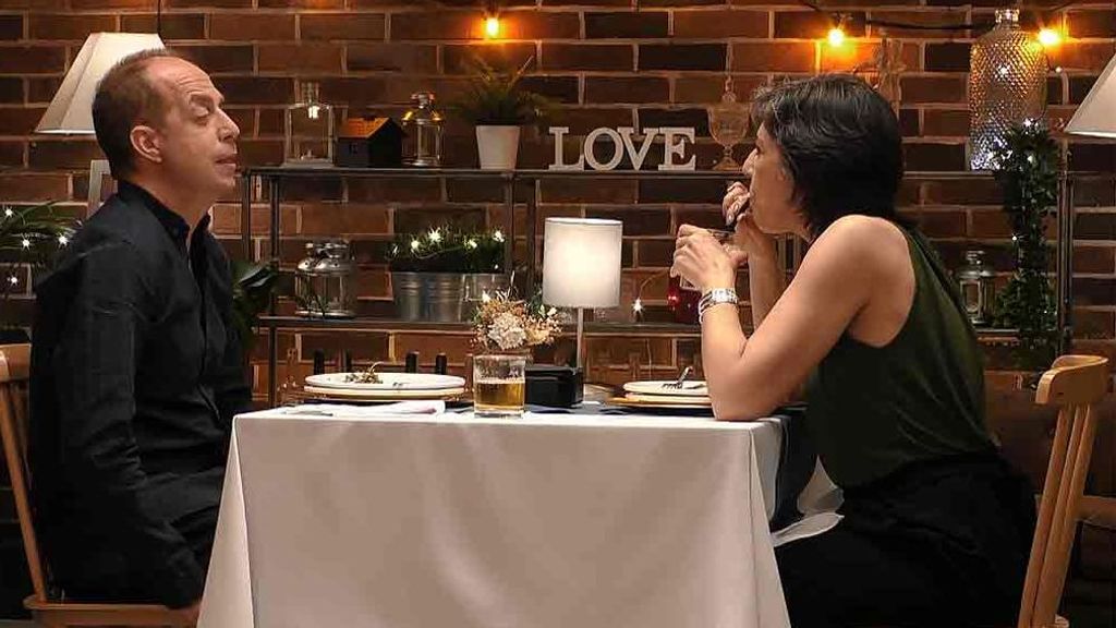 Ana y Javi durante su cita en 'First Dates'