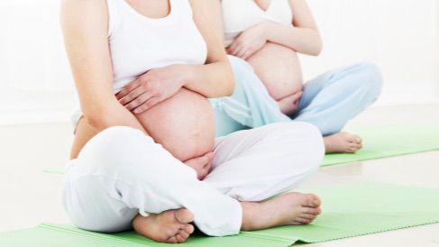 Durante el embarazo se puede producir un dolor en la zona del pubis.