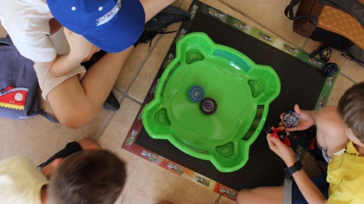El campeonato de BeyBlade. El campeonato de BeyBlade.