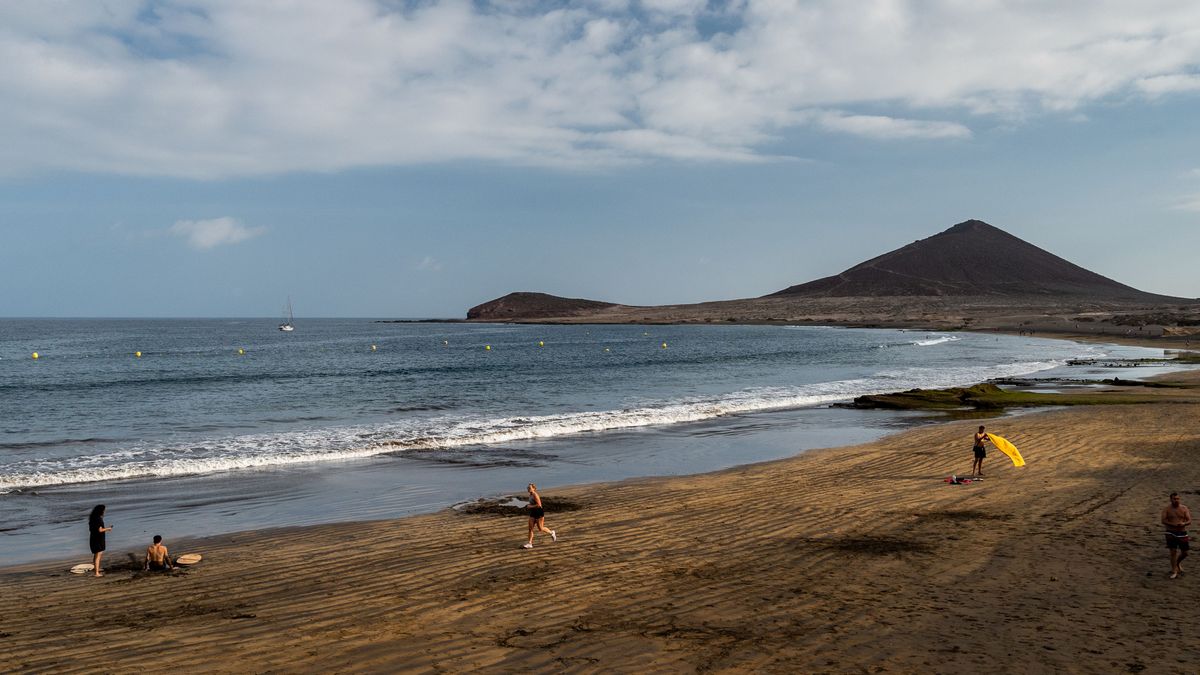 El fin de semana será bochornoso y polvoriento en las islas Canarias, con calor y calima