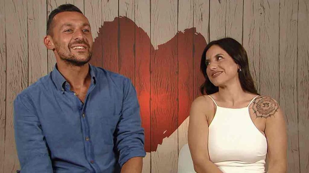 Laura y Valerio durante su cita en 'First Dates'