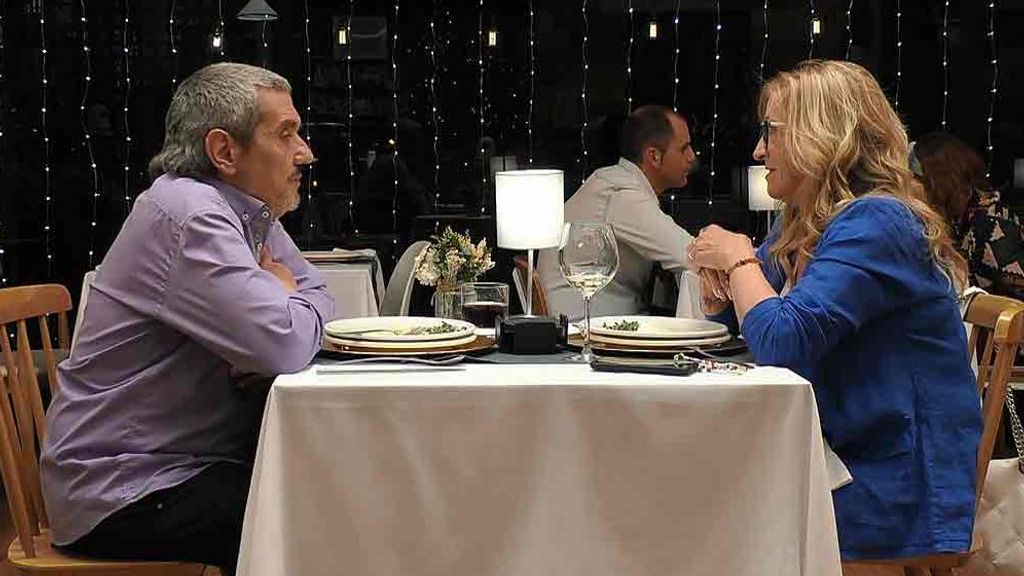 Sergio y Mari durante su cita en 'First Dates'