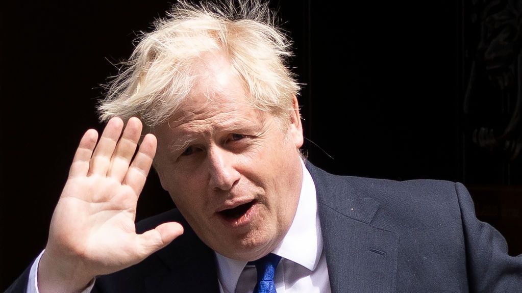 Boris Johnson, en la cuerda floja con la cascada de dimisiones entre sus ministros