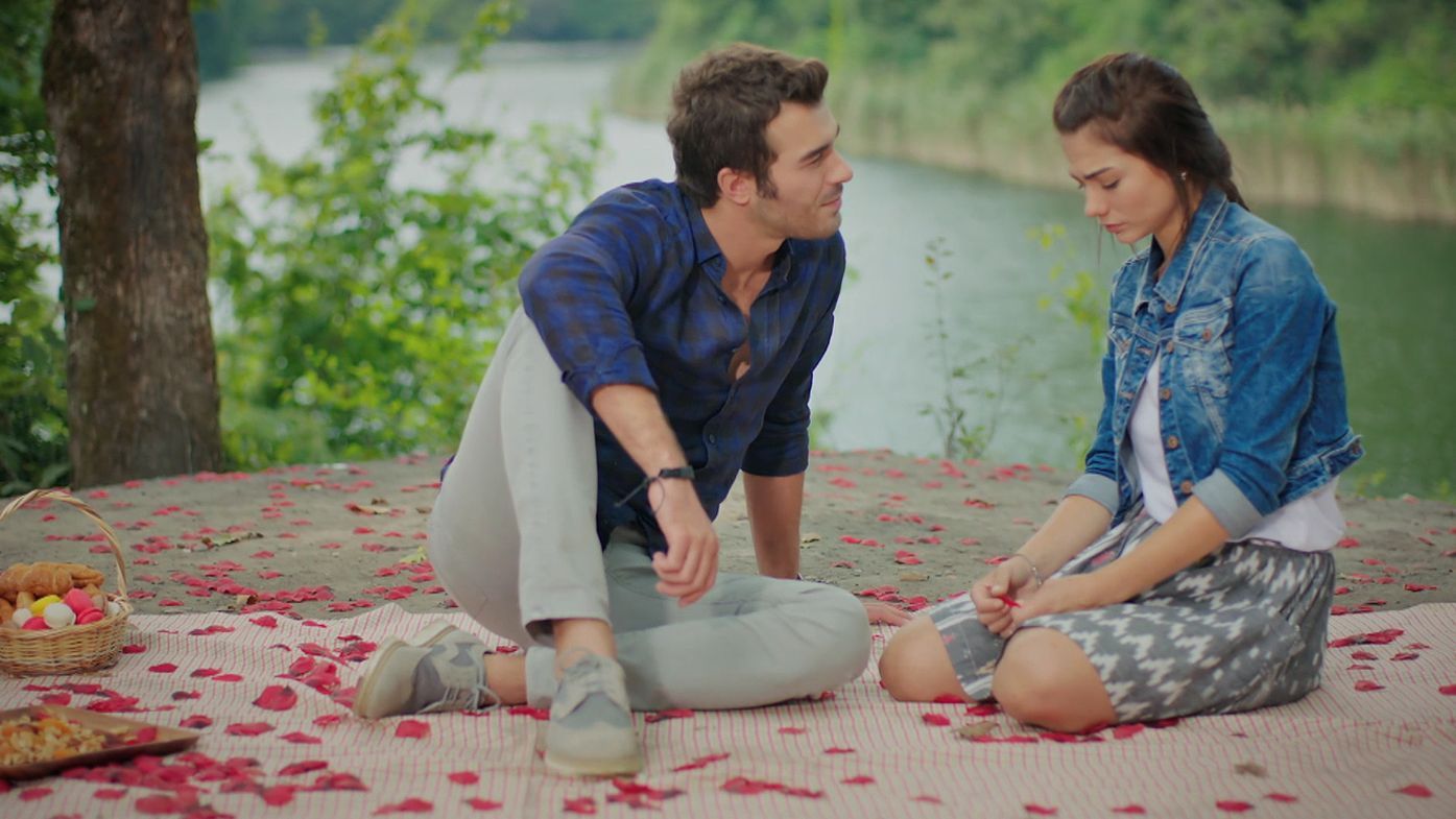 Ver Capítulo 36 x Temporada 1 online </p>
<p> Con olor a fresas