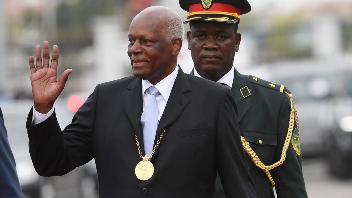El expresidente de Angola, Jose Eduardo dos Santos El expresidente de Angola, Jose Eduardo dos Santos