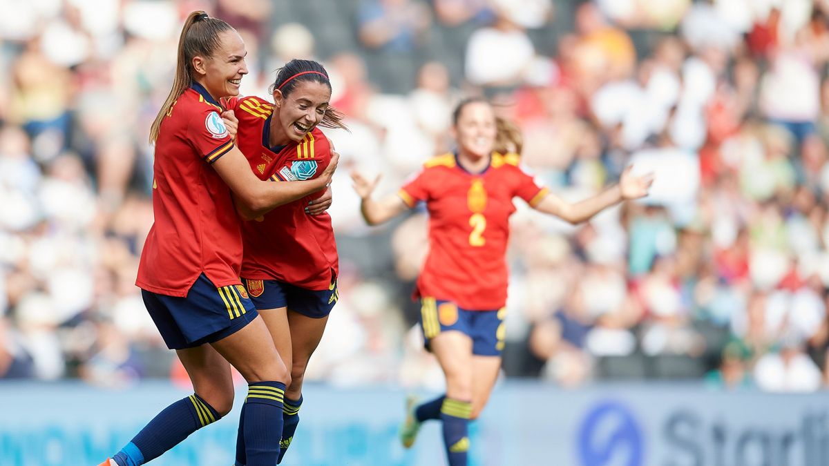 España derrota a Finlandia en el debú de la Eurocopa España derrota a Finlandia en el debú de la Eurocopa