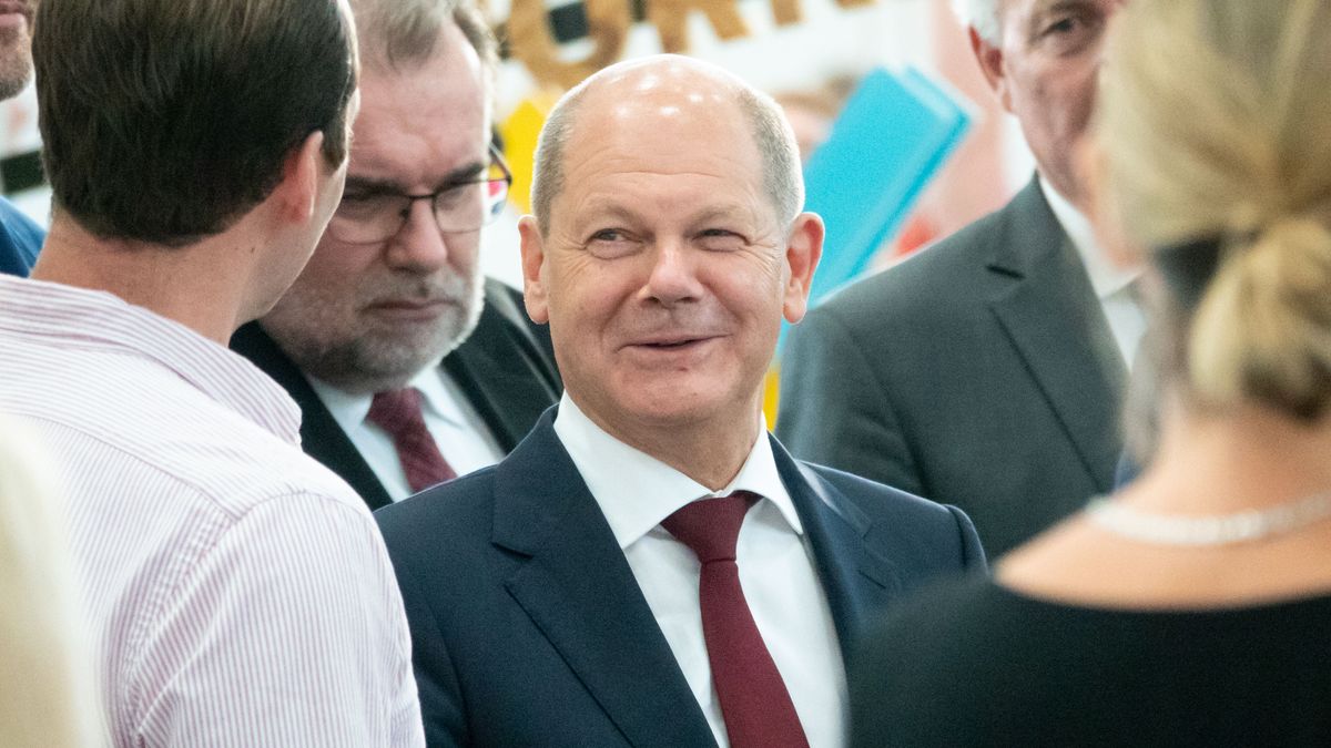 EuropaPress 4565760 08 july 2022 bavaria munich german chancellor olaf scholz tours the EuropaPress 4565760 08 july 2022 bavaria munich german chancellor olaf scholz tours the