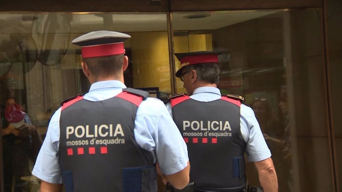 Muere atropellado por su propio vehículo en Lleida: se había bajado por una avería