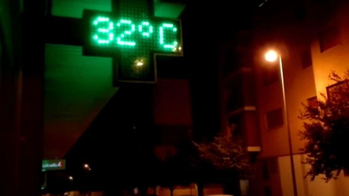 "Noches tórridas e infernales en esta ola de calor" "Noches tórridas e infernales en esta ola de calor"
