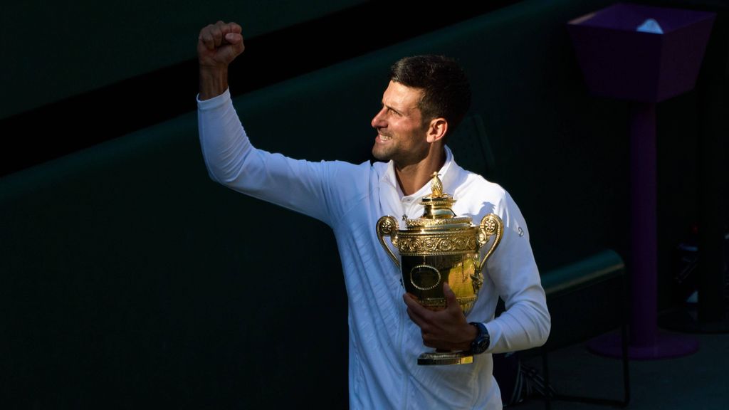 Djokovic se alza con Wimbledon ante Kyrgios y recorta distancias con Rafa Nadal: "No tengo palabras"