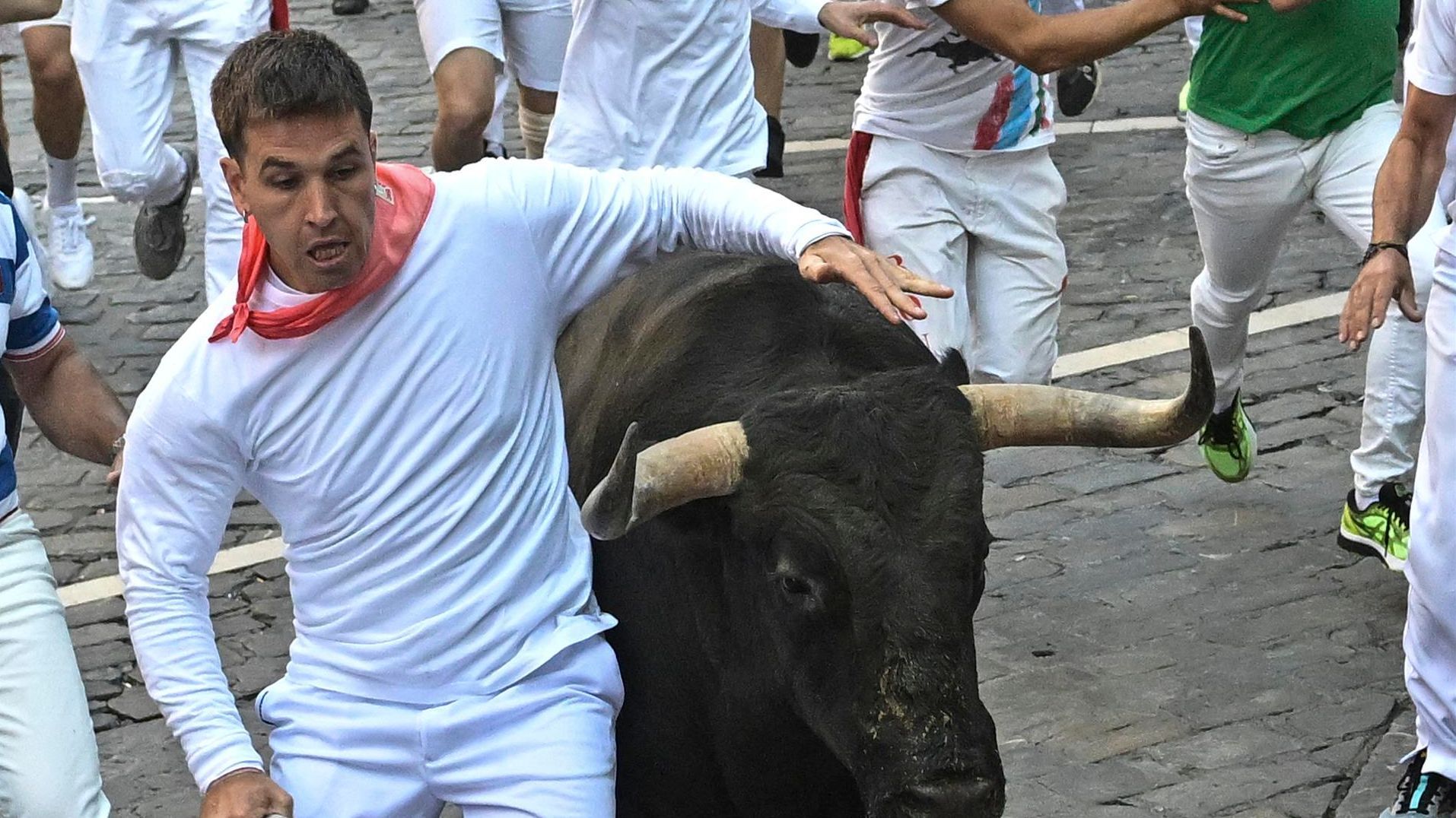 El sexto encierro de San Fermín 2022 con toros de Jaradilla deja un herido por asta