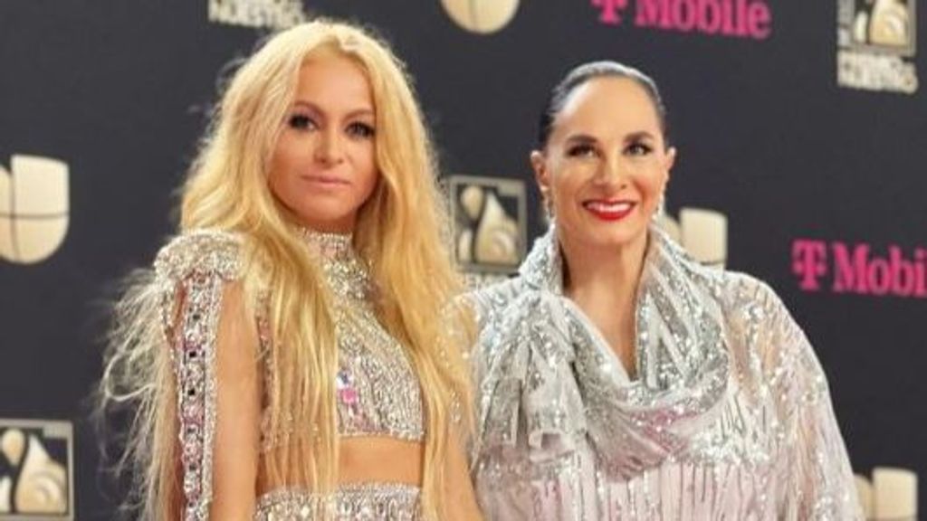 Paulina Rubio recuerda a su madre en su vuelta a los escenarios con este mensaje: "Te dedico mi vida mamita"