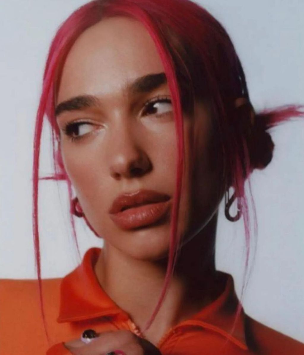 Dua Lipa con su nuevo pelo