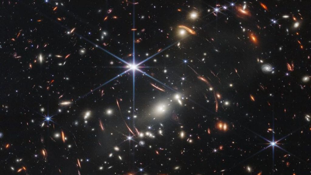 Primera imagen en color tomada por el telescopio James Webb
