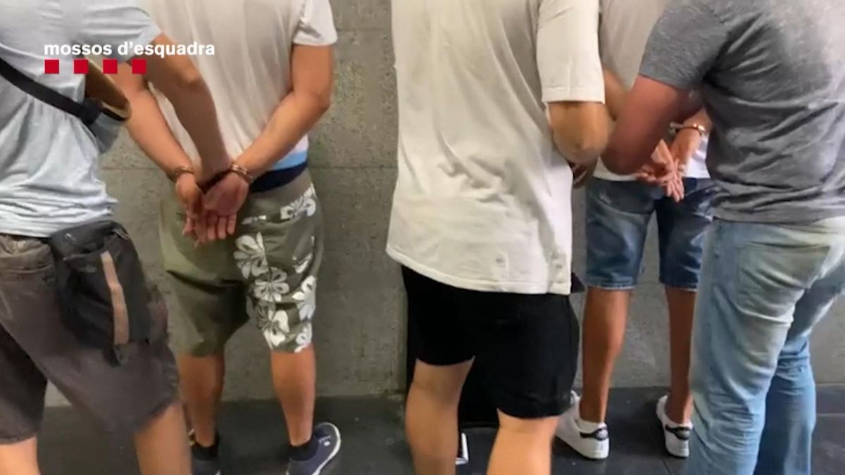 Detenidos dos ladrones de relojes en Barcelona que actuaban en moto
