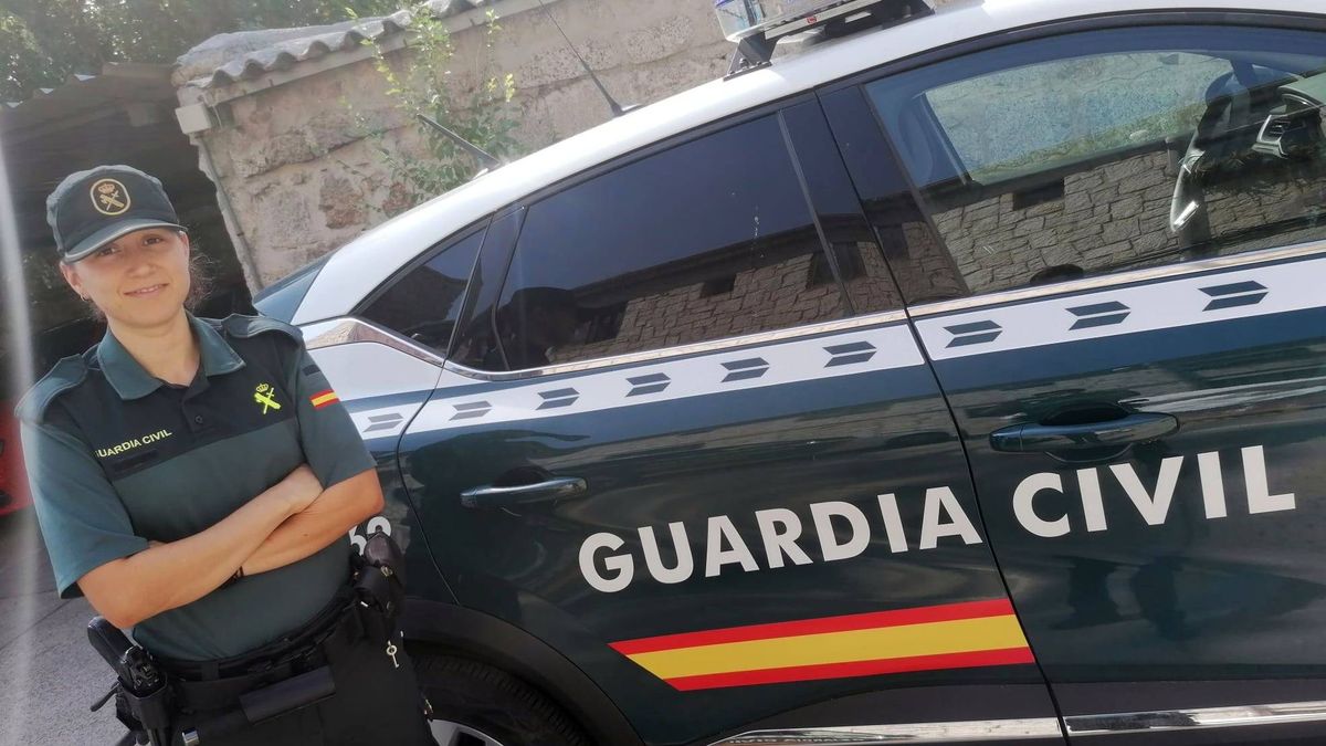 Irene guardia civil destinada en el puesto de Colmenar Viejo Irene guardia civil destinada en el puesto de Colmenar Viejo