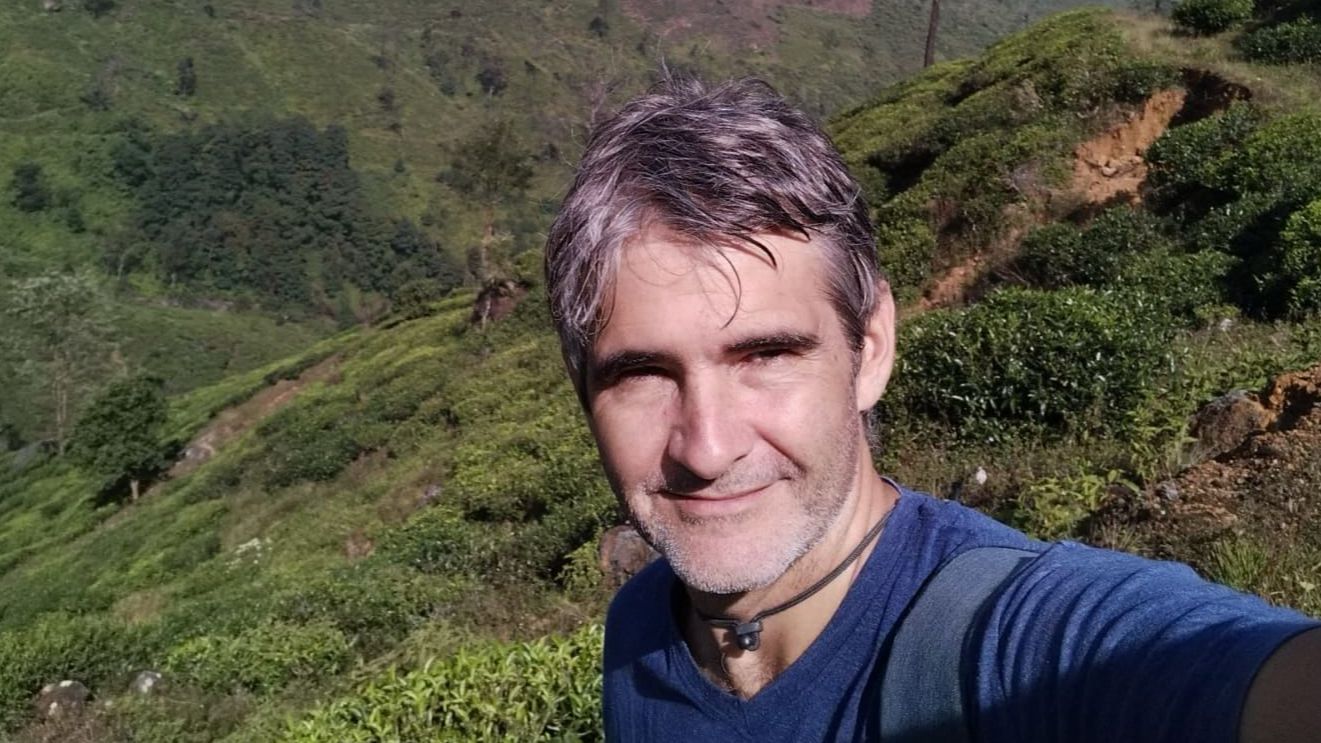 Miguel lleva desde 2003 en Sri Lanka y ha vivido muchas de las etapas de su historia reciente