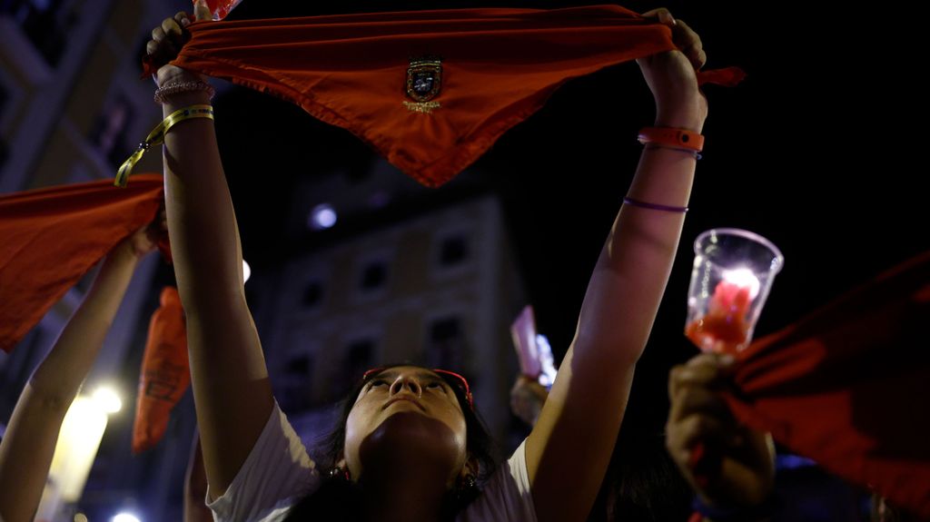 Pamplona entona el "Pobre de mí" y despide los sanfermines más esperados.