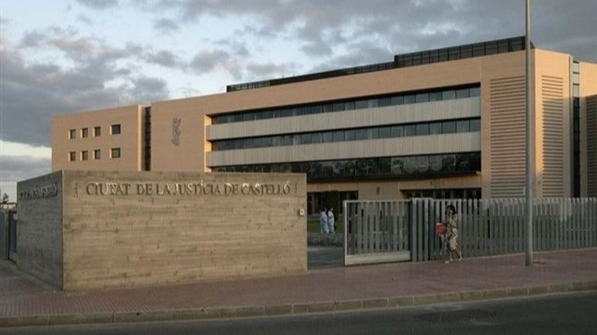 2 años de prisión para dos hombres por estafar a 11 inversores con un negocio publicitario falso 2 años de prisión para dos hombres por estafar a 11 inversores con un negocio publicitario falso