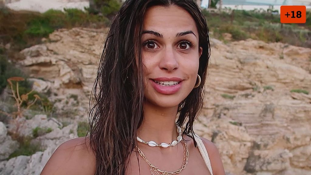 Marina Ruiz se va a Mallorca con influencers y sufren un accidente (2/2)