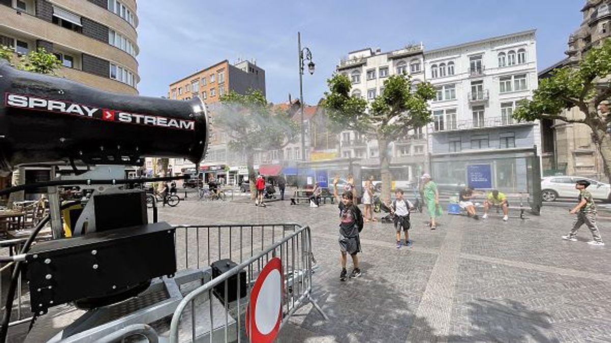 BRUSSELS, BELGIUM - JUNE 18: People are seen outside as a blanket of hot air is bringing its first heat wave of the summer in Brussels, Belgium on June 18, 2022. (Photo by Dursun Aydemir/Anadolu Agency via Getty Images) BRUSSELS, BELGIUM - JUNE 18: People are seen outside as a blanket of hot air is bringing its first heat wave of the summer in Brussels, Belgium on June 18, 2022. (Photo by Dursun Aydemir/Anadolu Agency via Getty Images)