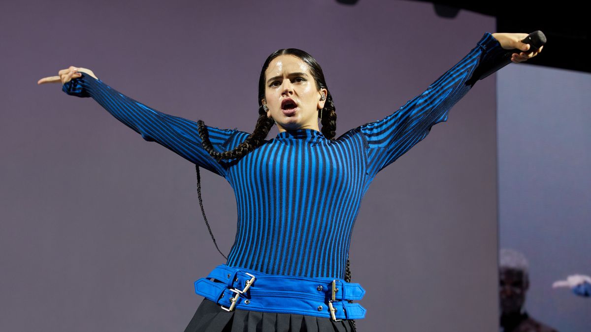 Rosalía en el concierto que dio en Valencia en el 'Motomami World Tour 2022'
