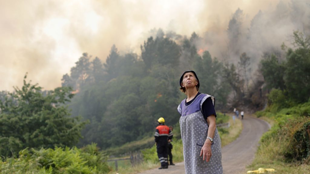 Regresan a sus casas los evacuados por los incendios de Zamora