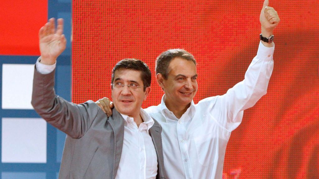 Patxi López y José Luis Rodríguez Zapatero en una Fiesta de la Rosa en Barakaldo en mayo de 2009