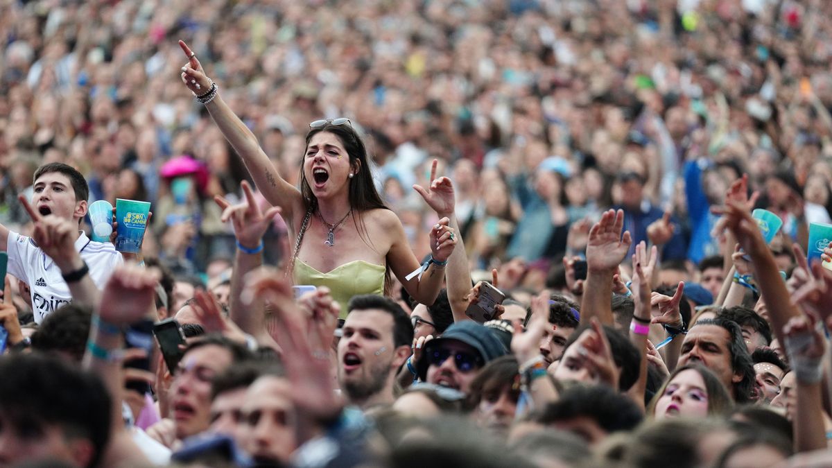 Detenido en Benidorm un grupo criminal por la venta fraudulenta de entradas de festivales y conciertos Detenido en Benidorm un grupo criminal por la venta fraudulenta de entradas de festivales y conciertos
