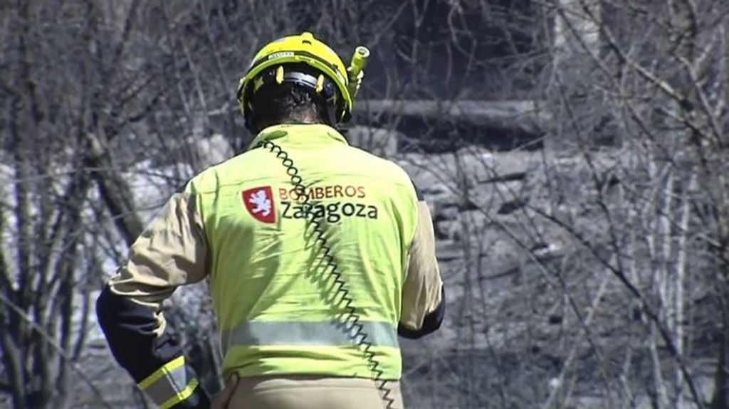 El incendio en la provincia de Zaragoza sigue sin estar controlado, pese a la evolución favorable
