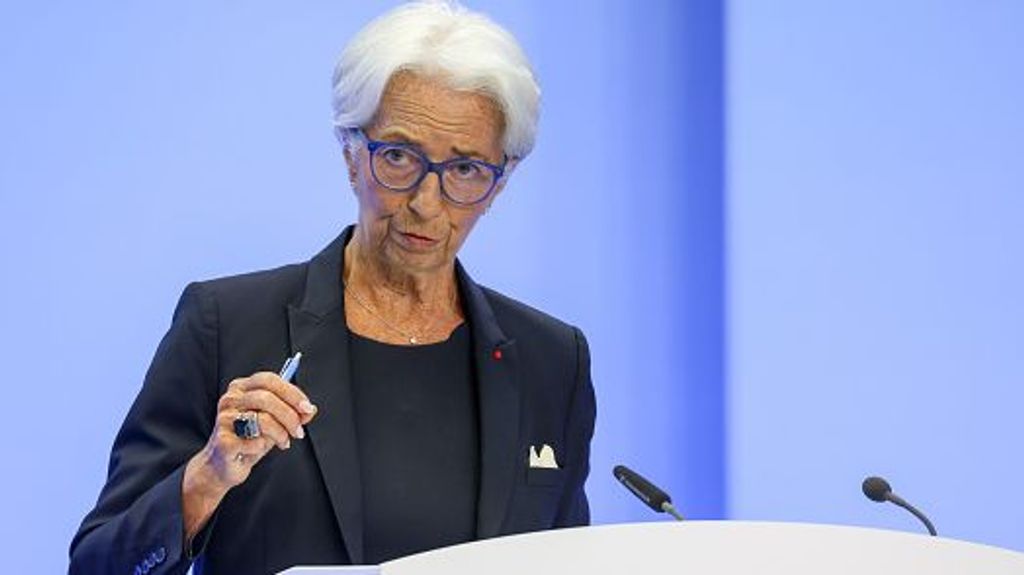 La presidenta del Banco Central Europeo, Christine Lagarde anunciando subidas de tipos de interés
