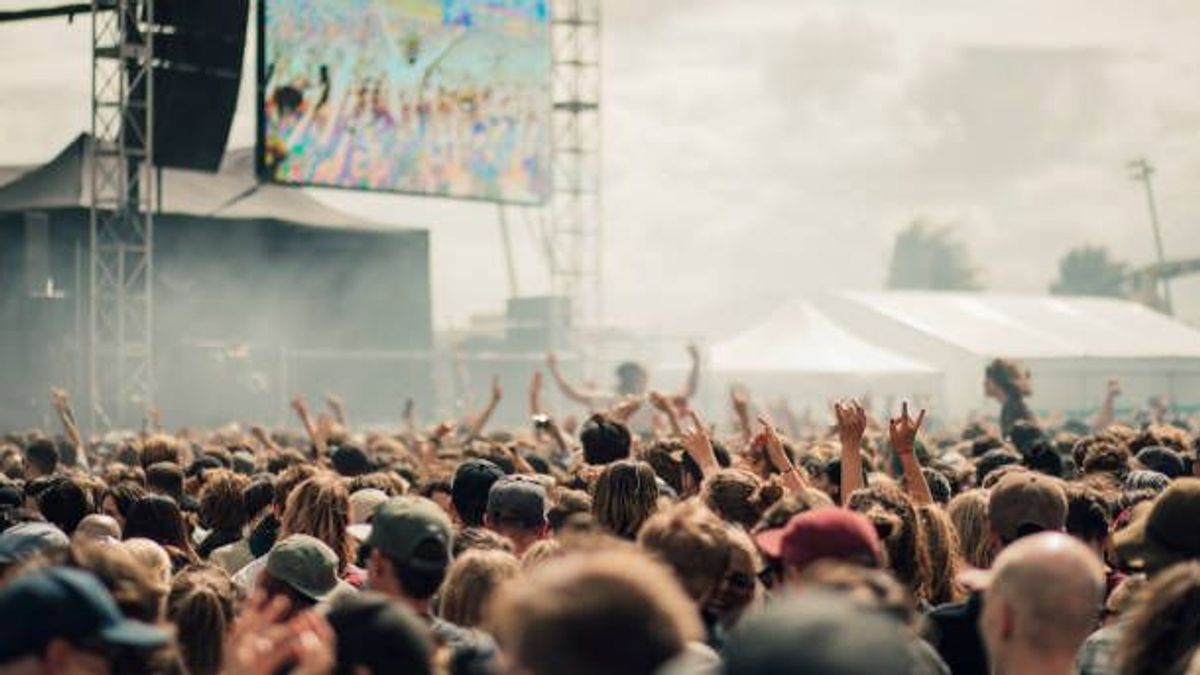 OCU denuncia todo tipo de abusos en los festivales musicales de verano