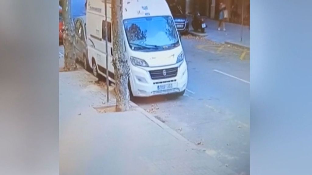 Un vecino denuncia que le han pinchado las ruedas 16 veces