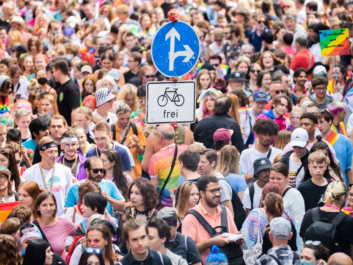 Centro comercial Recomendado Rápido Berlín vuelve a celebrar el Orgullo tras dos años de restricciones - NIUS Centro comercial Recomendado Rápido Berlín vuelve a celebrar el Orgullo tras dos años de restricciones - NIUS