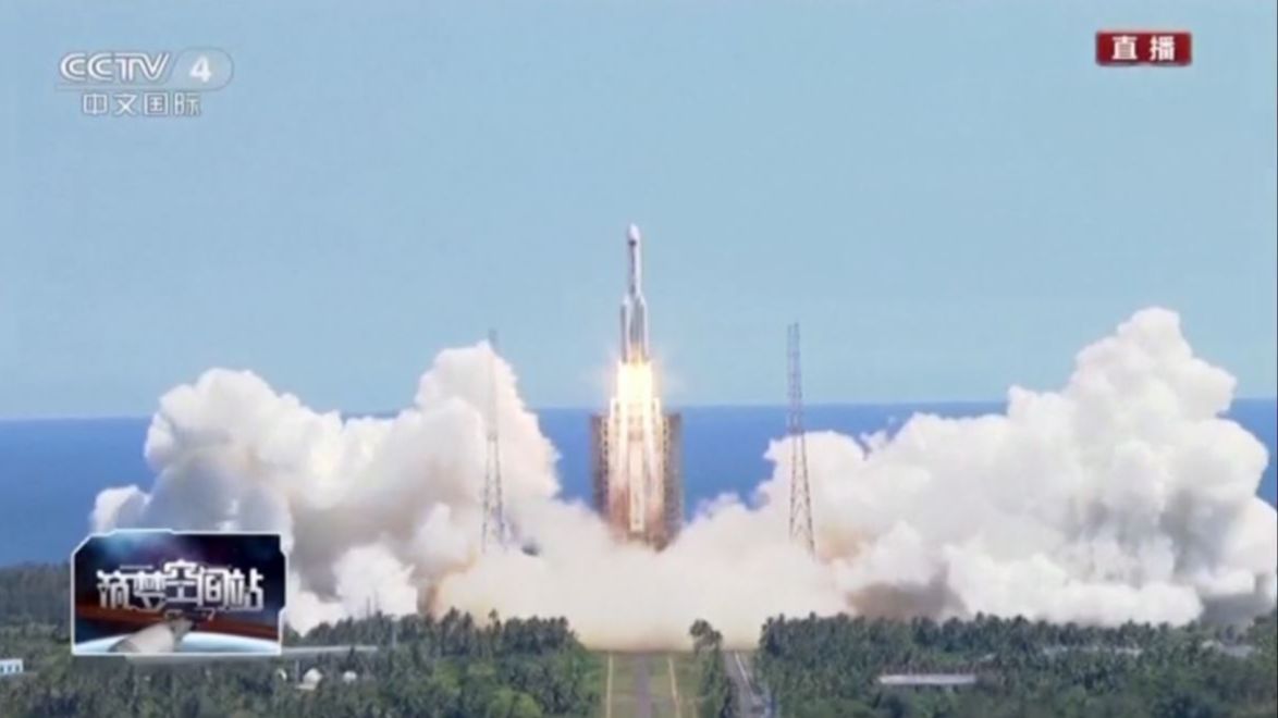 China lanza con éxito el segundo módulo de su estación espacial