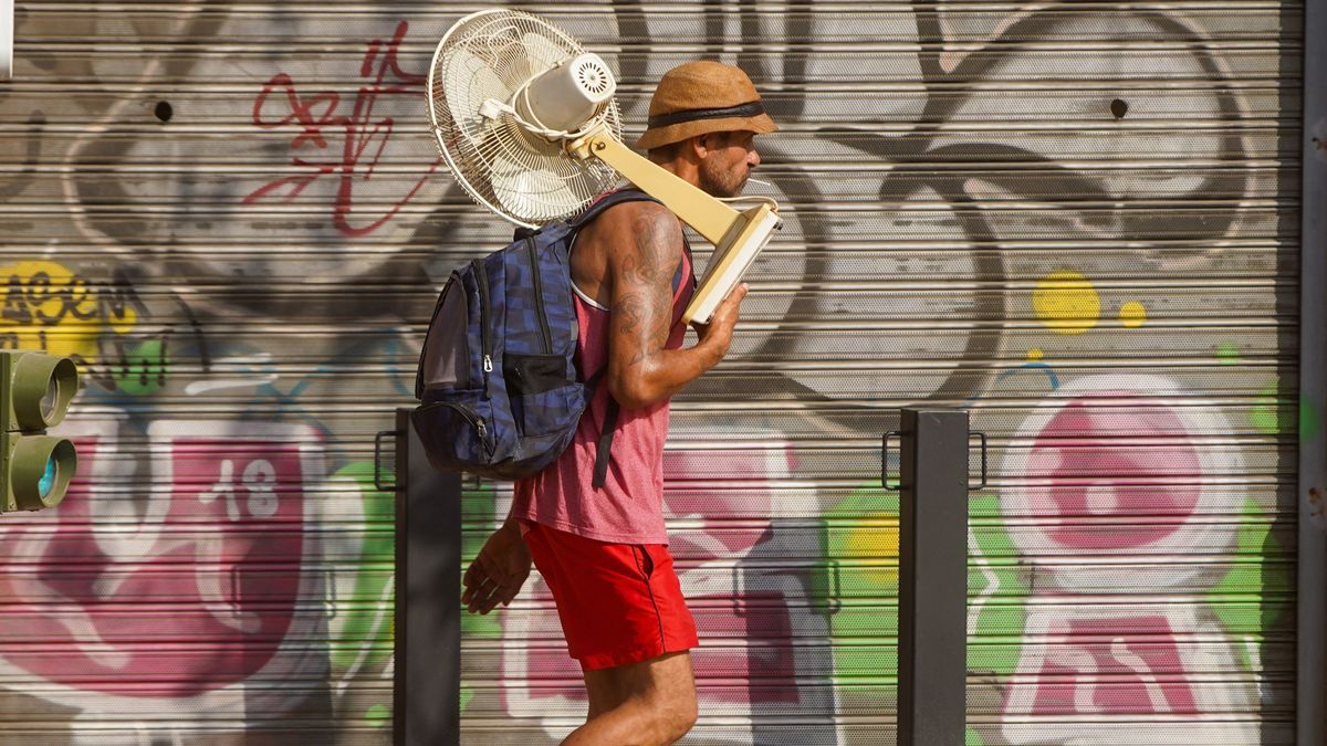 Lunes de termómetros disparados, sobre todo en el sur: Murcia roza los 46 grados a la sombra Lunes de termómetros disparados, sobre todo en el sur: Murcia roza los 46 grados a la sombra
