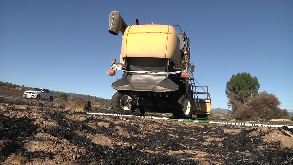 Los equipos de extinción siguen luchando por controlar el fuego en varias provincias, alguno de ellos originados por el hombre