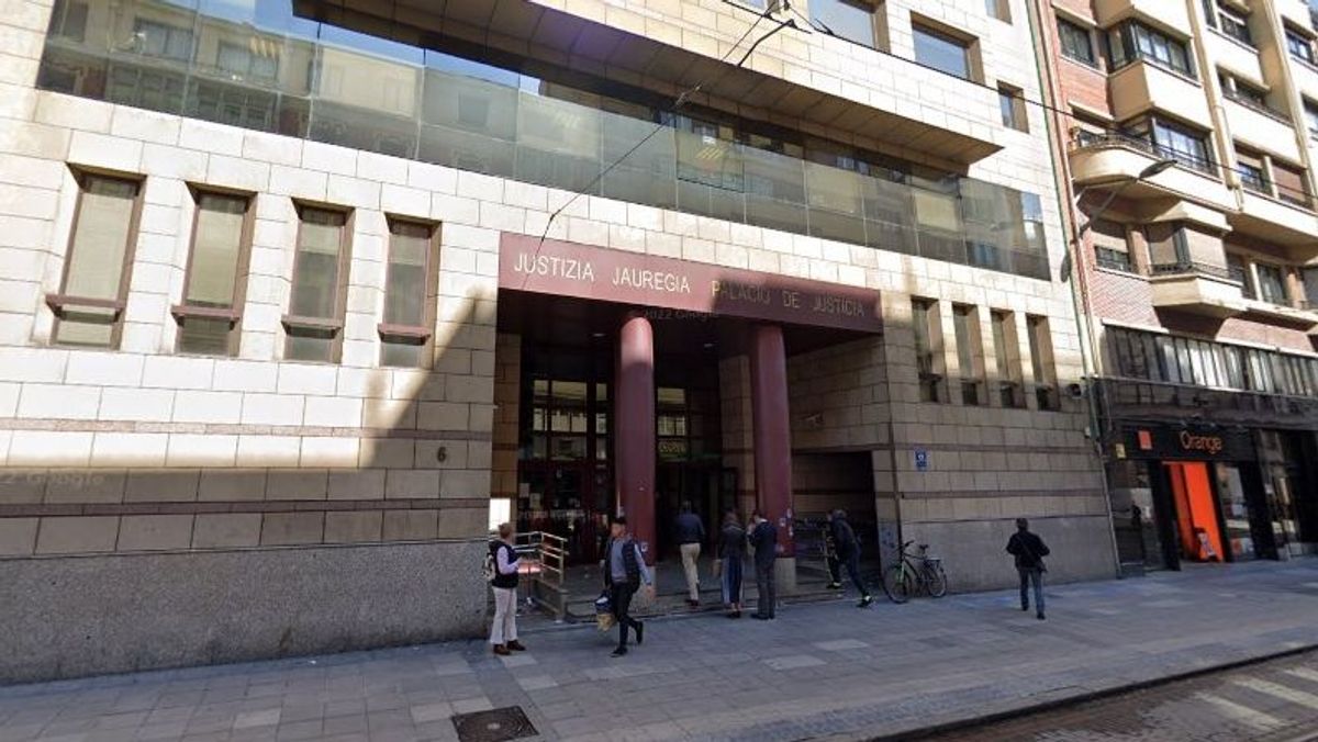 Palacio de la Justicia de Bilbao Palacio de la Justicia de Bilbao