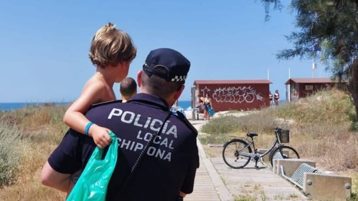 Policía Local Chipiona niño desaparecido Policía Local Chipiona niño desaparecido