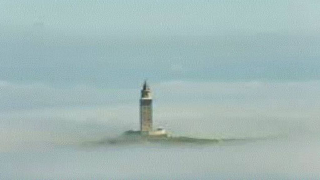 El delirante comentario viral de un turista sobre la niebla en A Coruña: "Deberían solucionarlo"