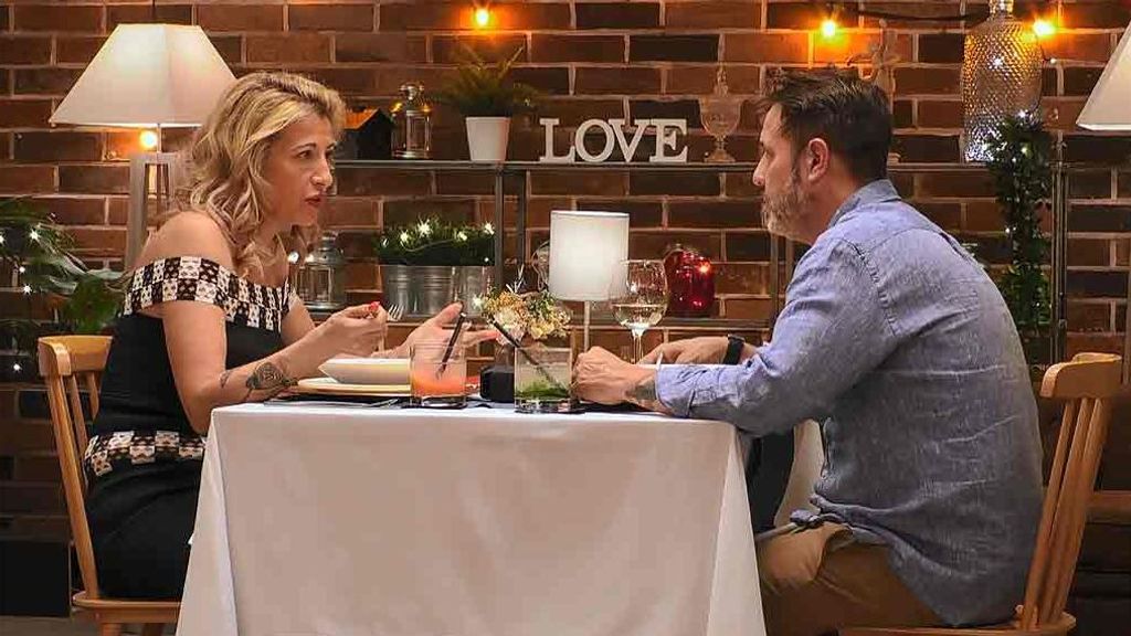 Eva y Daniel durante su paso por 'First Dates'