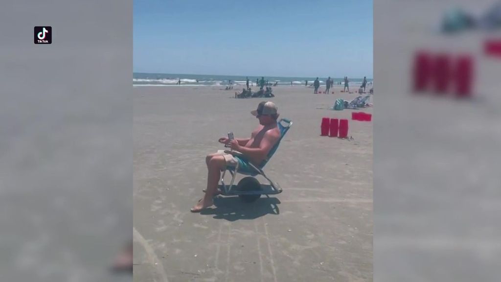 Se acabó quemarse los pies en la playa: la silla a propulsión ya está aquí