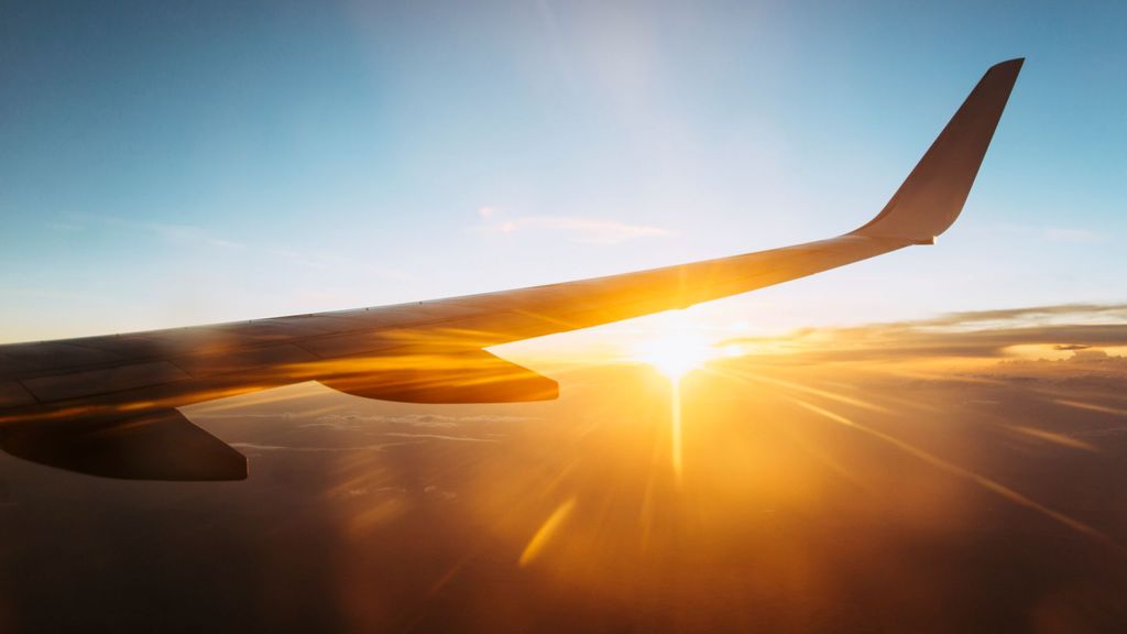 ¿Somos todos igual de responsables de las emisiones de CO2 de los aviones?