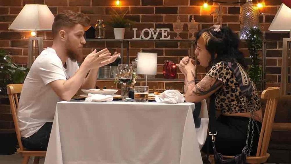 Aleix y Jezabel durante su cita en 'First Dates'